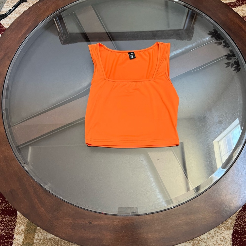 Privé Basic Crop Tank Top